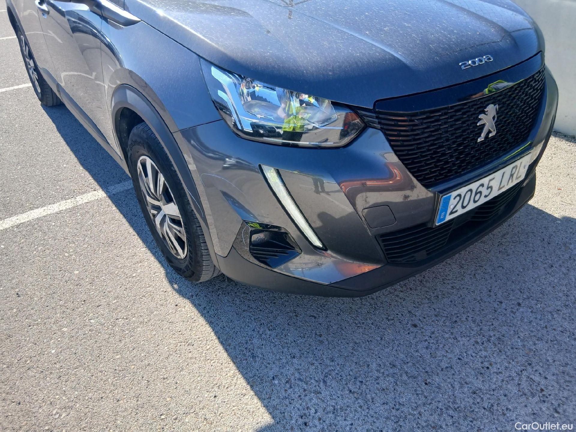  Peugeot  2008 PEUGEOT  / 2019 / 5P / todoterreno Active BlueHDI 81kW (110CV) #4