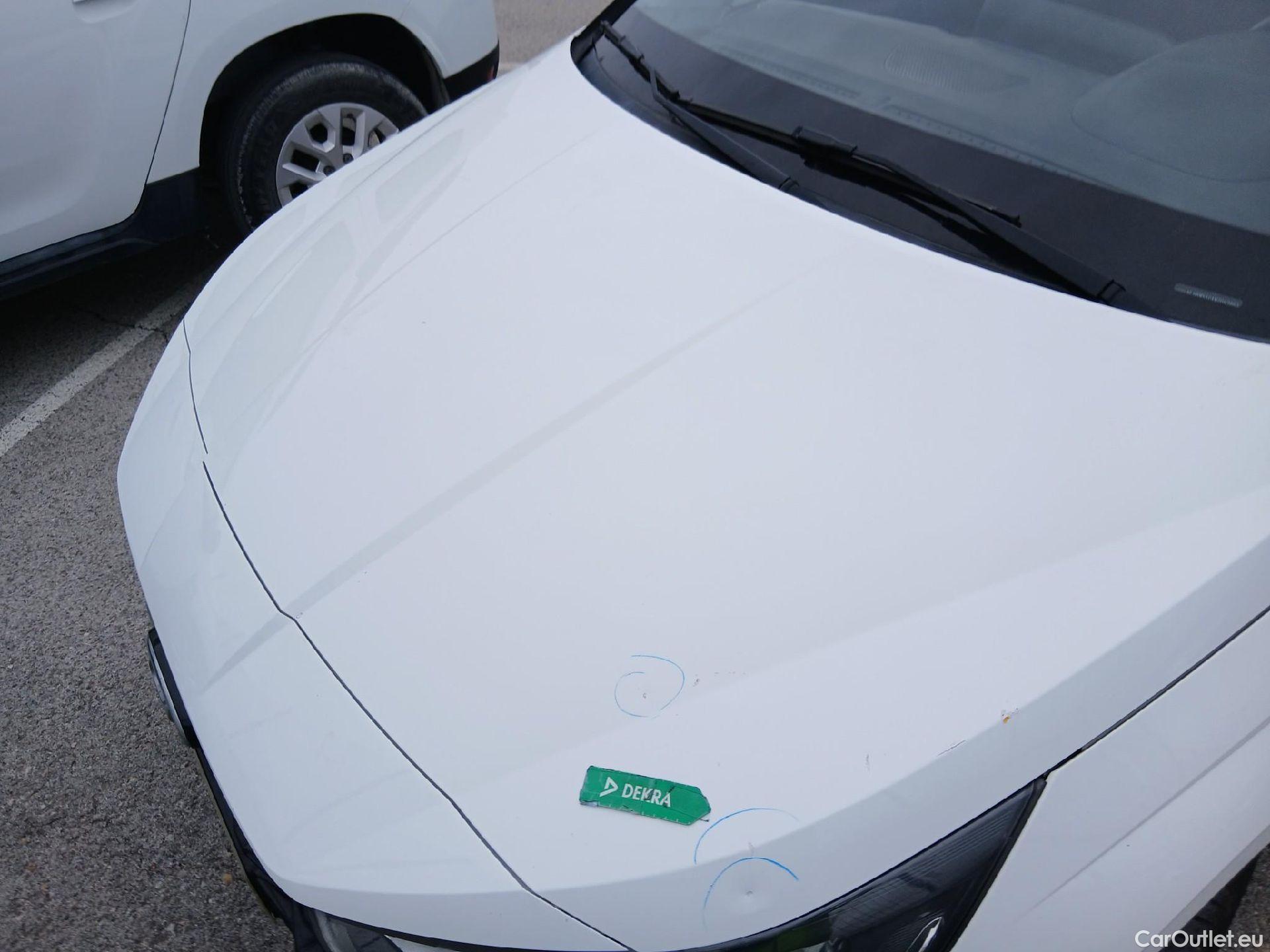  Hyundai  i20 HYUNDAI  / 2020 / 5P / berlina con portón 1.0 TGDI 74kW (100CV) 48V Essence #5