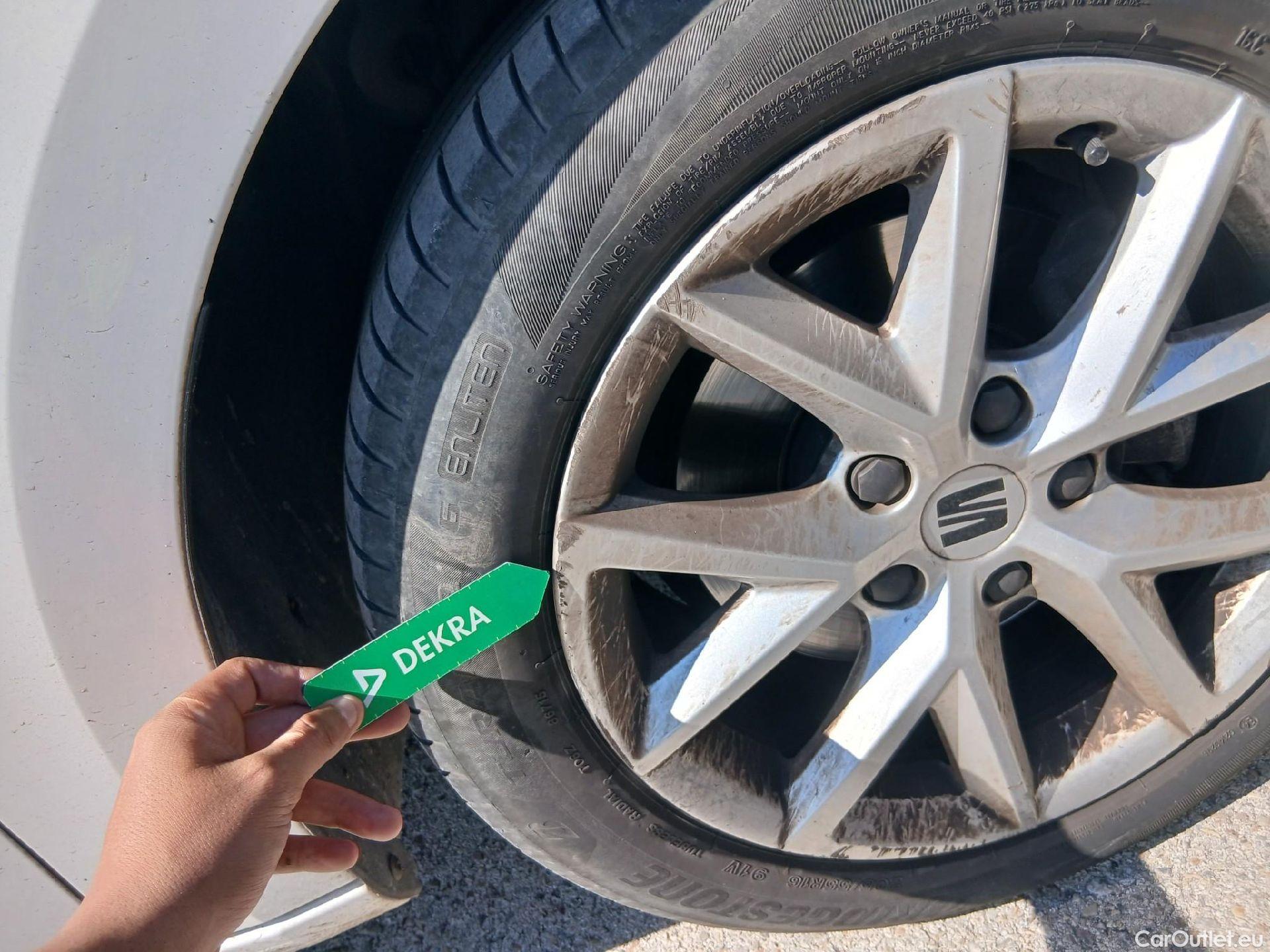  Seat  Leon SEAT Nuevo León / 2020 / 5P / familiar SP 1.0 TSI 81kW S&S Style XL(SP) #19