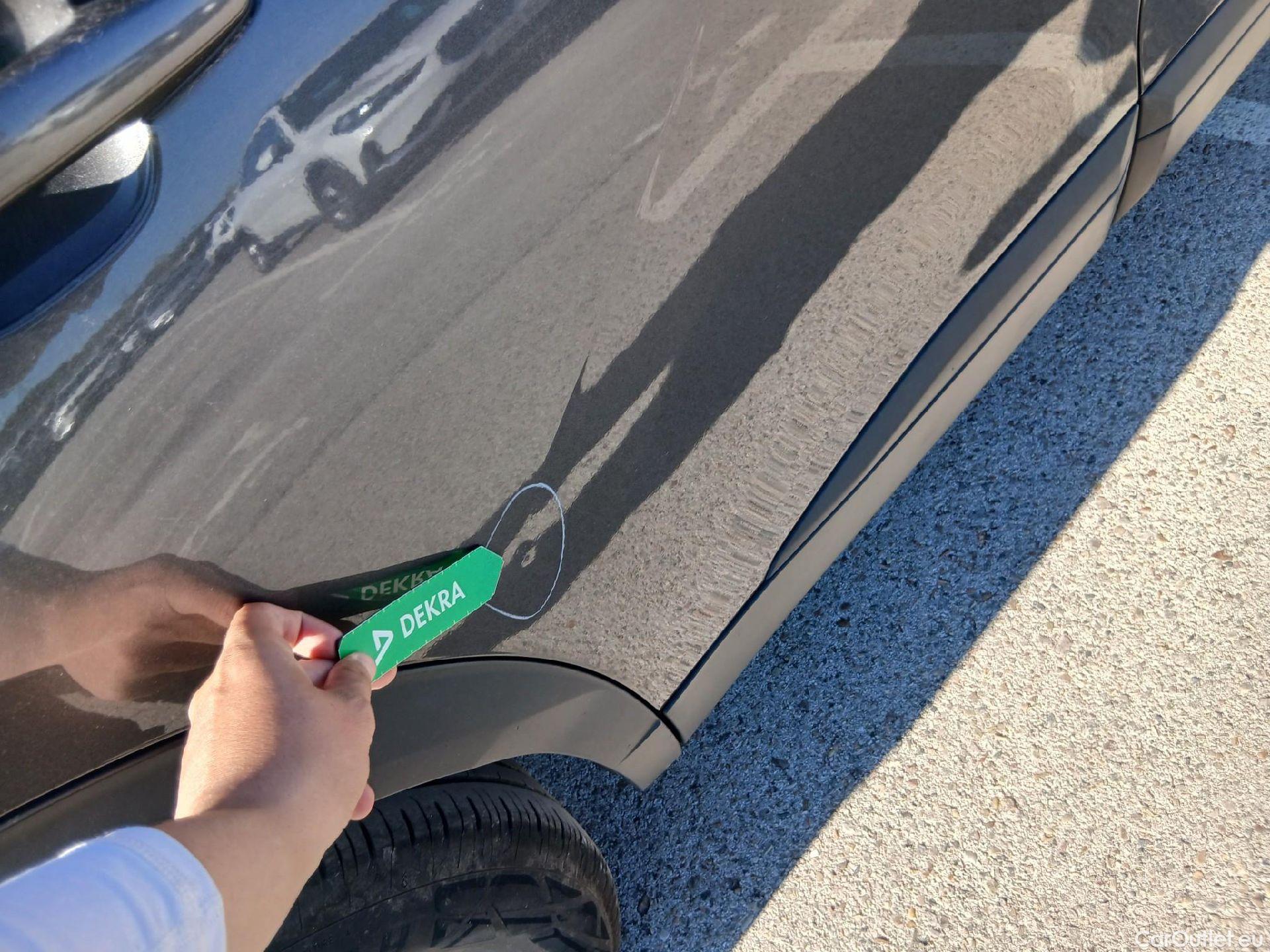  Peugeot  2008 PEUGEOT  / 2019 / 5P / todoterreno Active BlueHDI 81kW (110CV) #23