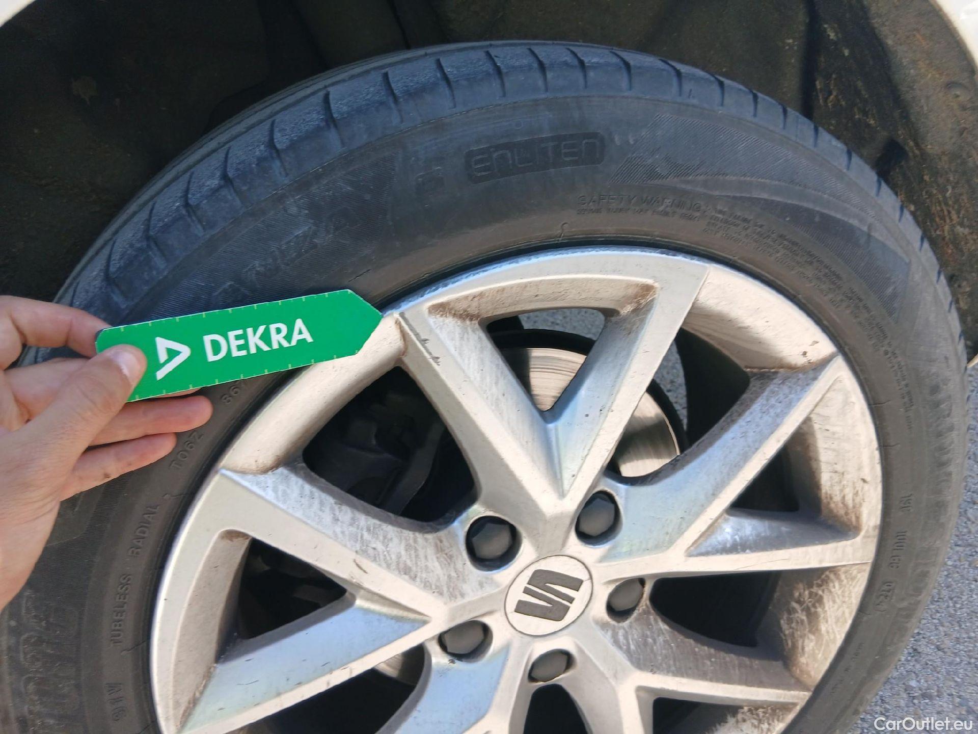  Seat  Leon SEAT Nuevo León / 2020 / 5P / familiar SP 1.0 TSI 81kW S&S Style XL(SP) #10