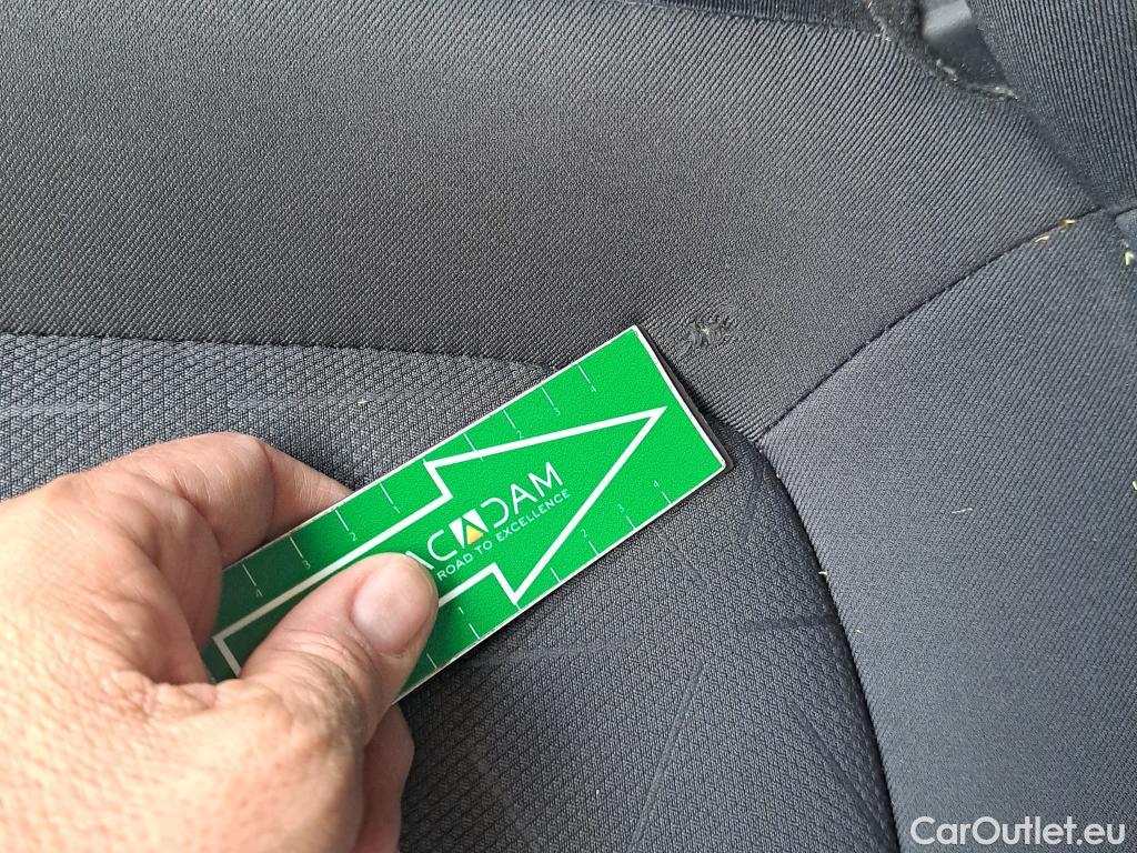  Toyota  RAV4 TOYOTA  / 2018 / 5P / todoterreno 2.5l 220H Advance #14