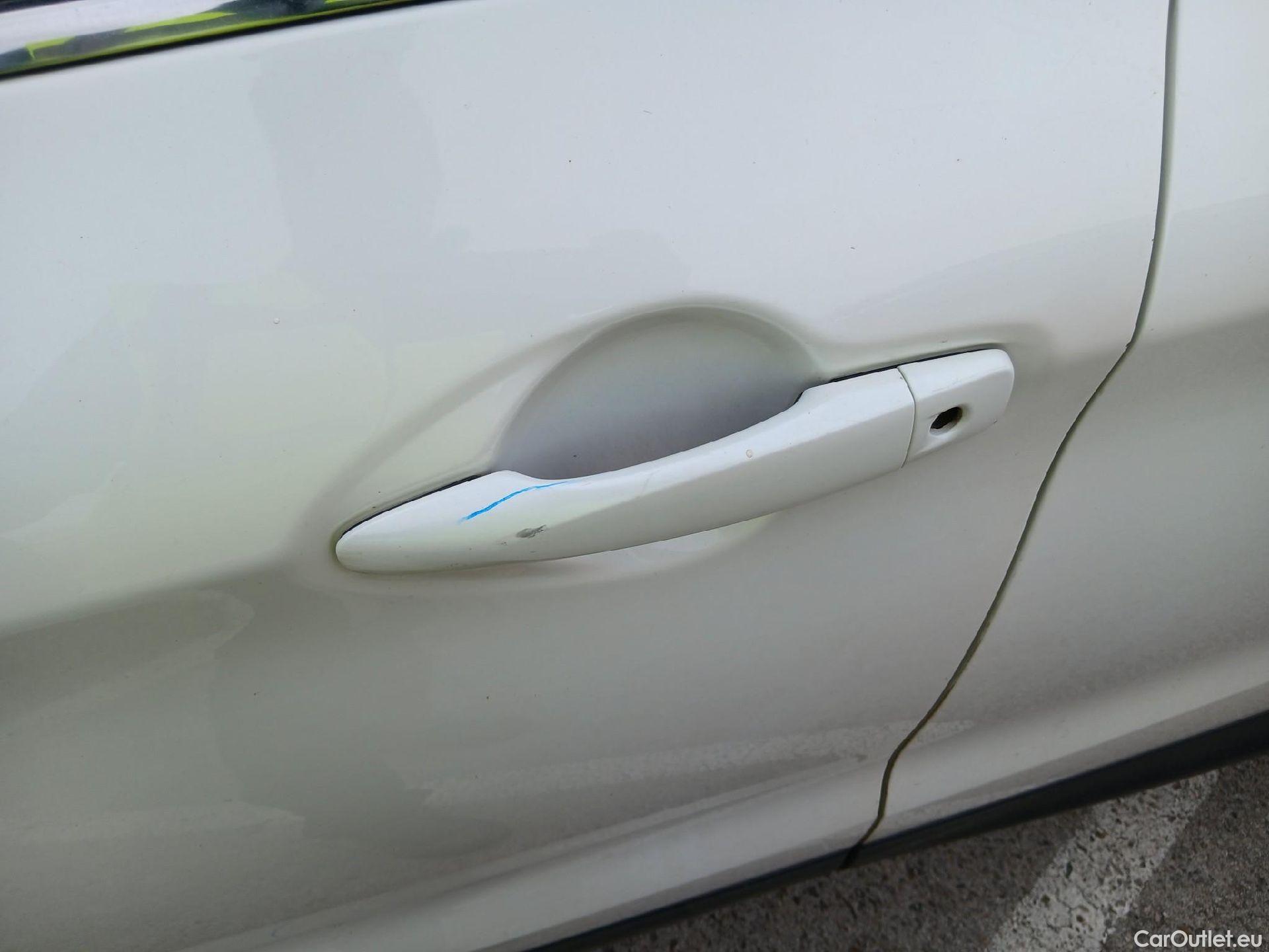  Nissan  Qashqai NISSAN  / 2017 / 5P / todoterreno DIG-T 103 kW (140 CV) E6D ACENTA #15