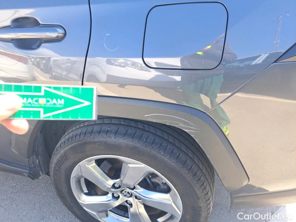  Toyota  RAV4 TOYOTA  / 2018 / 5P / todoterreno 2.5l 220H Advance #54