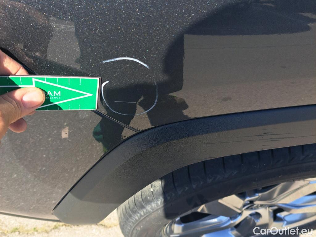  Toyota  RAV4 TOYOTA  / 2018 / 5P / todoterreno 2.5l 220H Advance #16