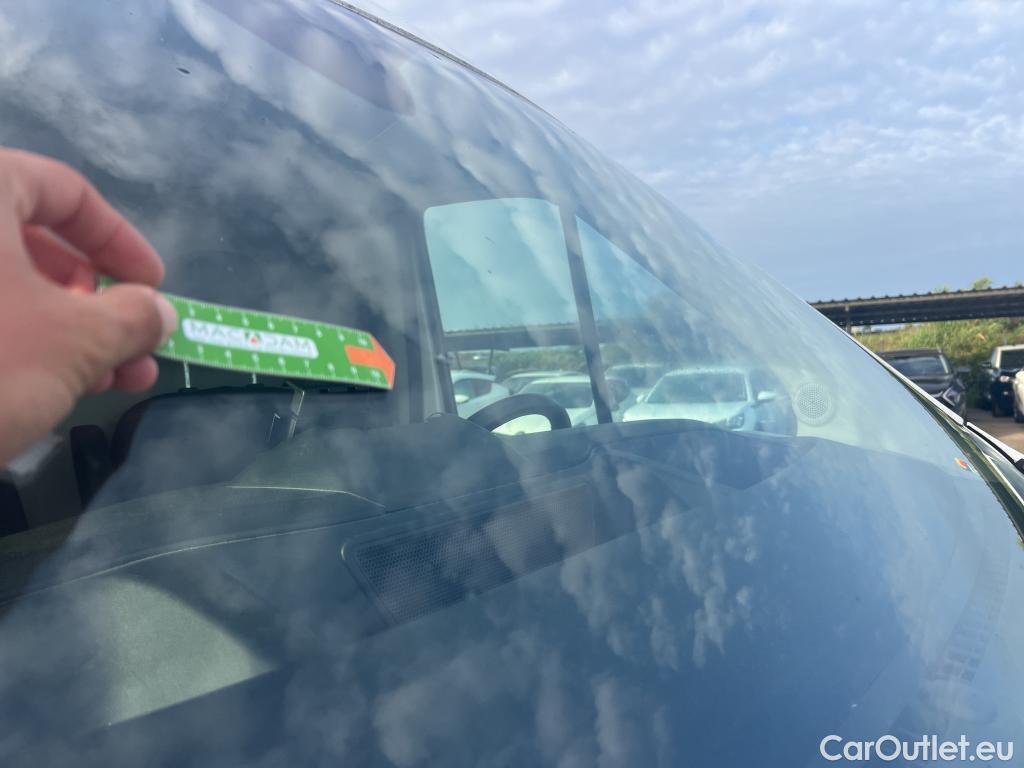  Ford  Transit FORD  / 2013 / 4P / furgón 350 96kW L2H2 Van Trend FWD #2