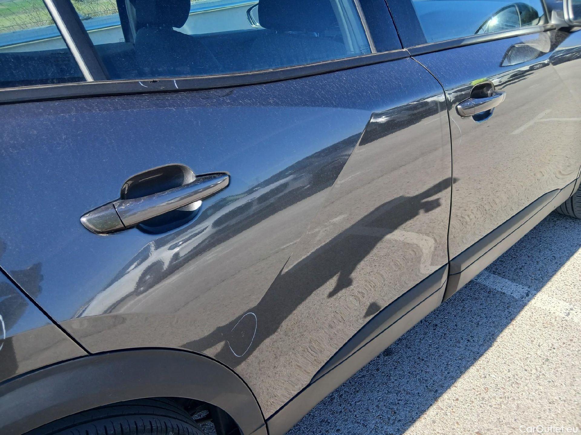  Peugeot  2008 PEUGEOT  / 2019 / 5P / todoterreno Active BlueHDI 81kW (110CV) #22