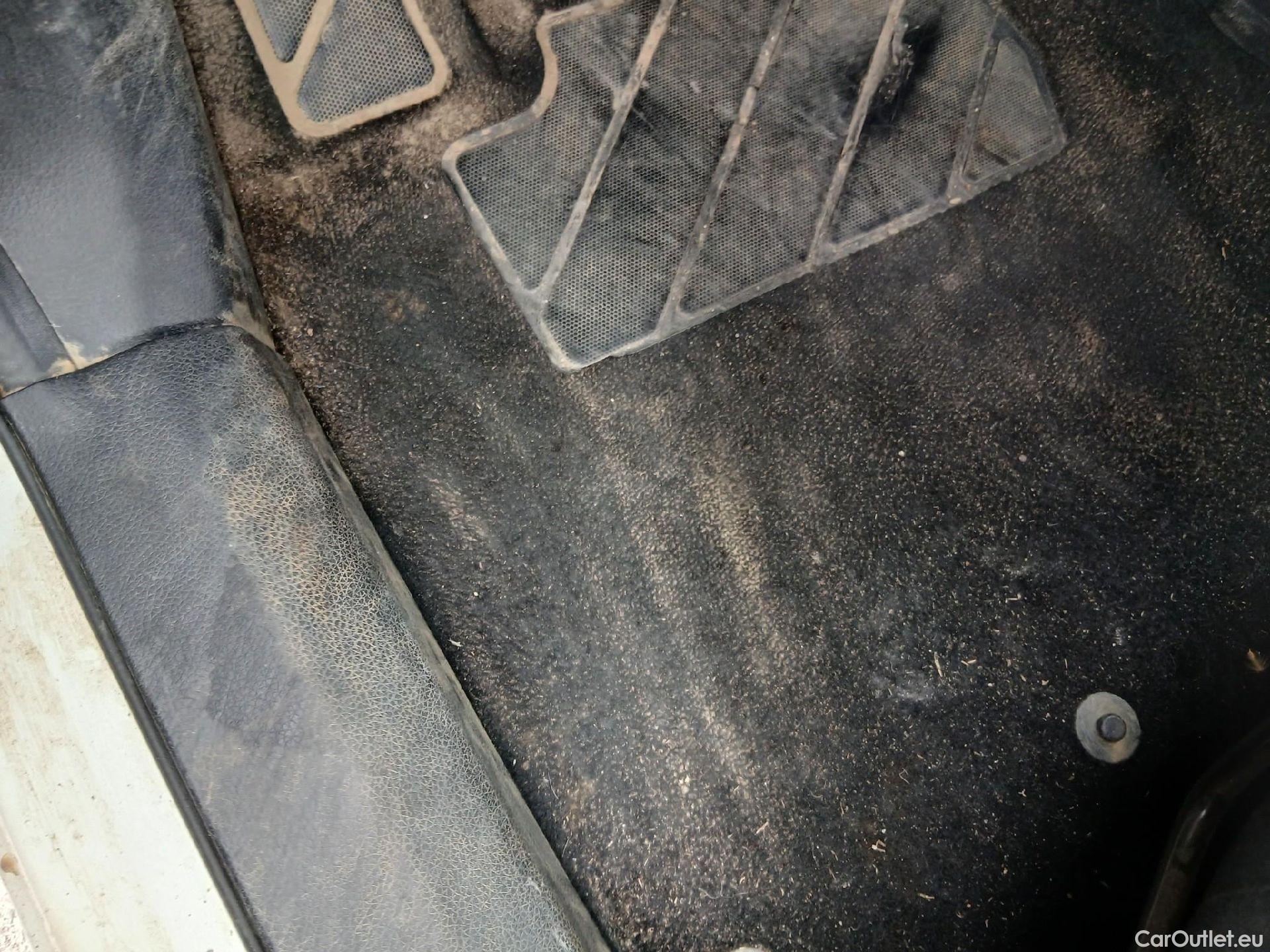  Nissan  Qashqai NISSAN  / 2017 / 5P / todoterreno DIG-T 103 kW (140 CV) E6D ACENTA #18