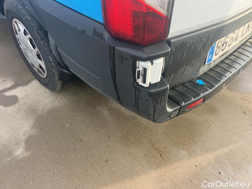  Ford  Transit FORD  / 2013 / 4P / furgón 350 96kW L2H2 Van Trend FWD #30