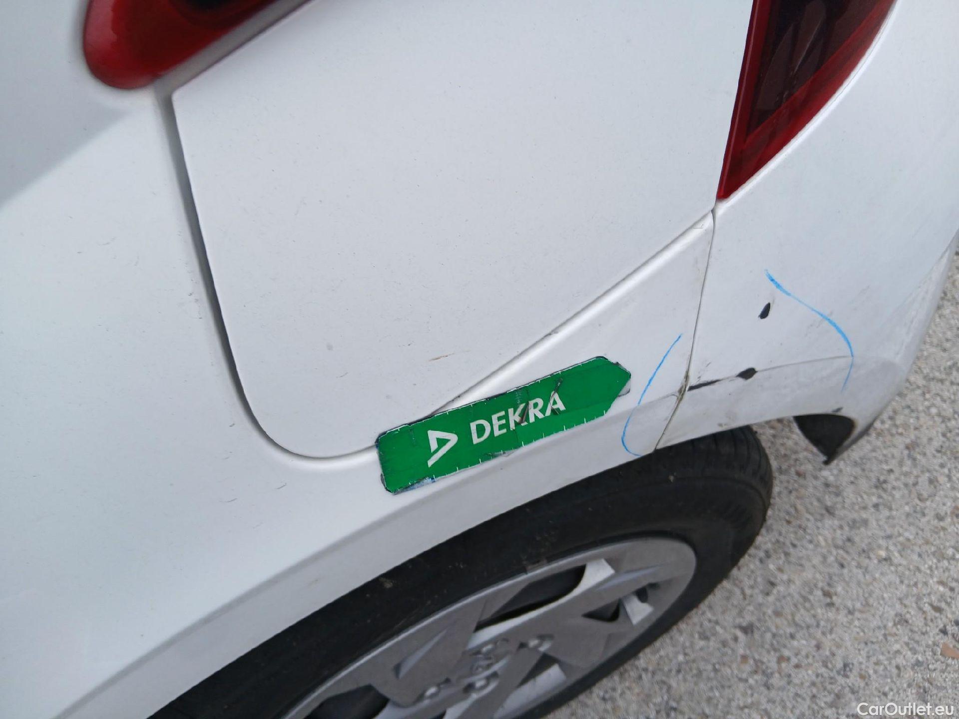  Hyundai  i20 HYUNDAI  / 2020 / 5P / berlina con portón 1.0 TGDI 74kW (100CV) 48V Essence #26