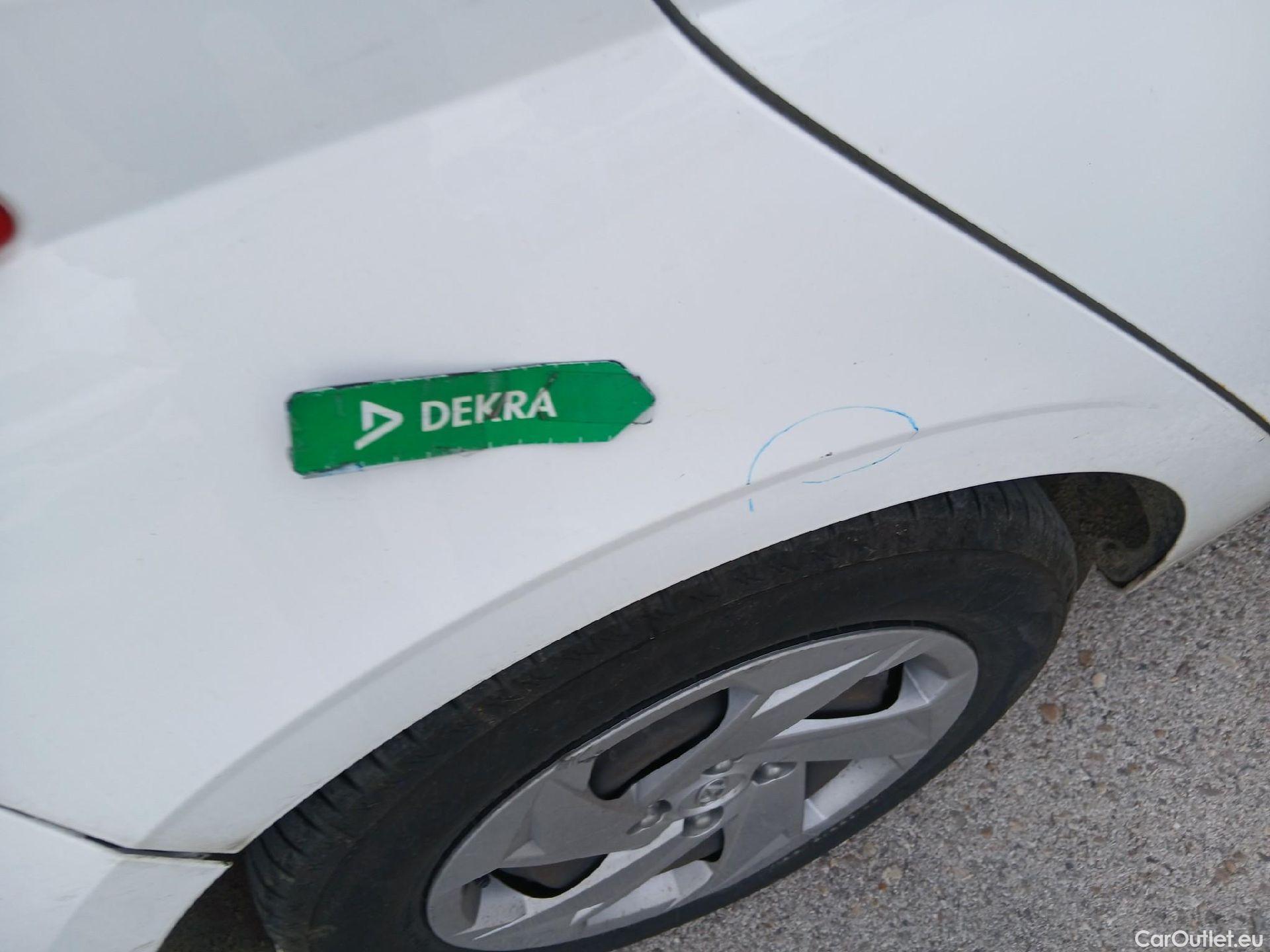  Hyundai  i20 HYUNDAI  / 2020 / 5P / berlina con portón 1.0 TGDI 74kW (100CV) 48V Essence #35