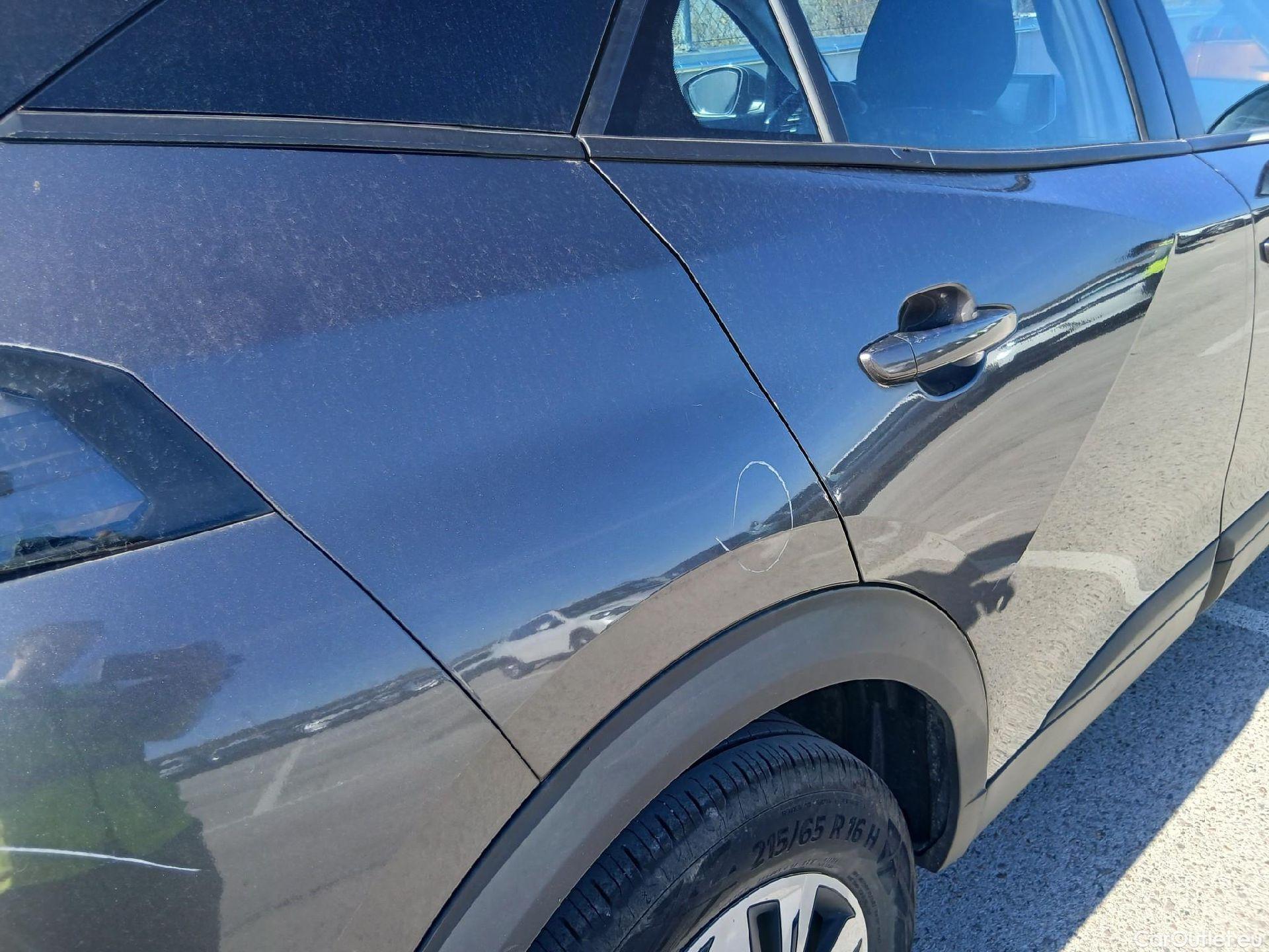  Peugeot  2008 PEUGEOT  / 2019 / 5P / todoterreno Active BlueHDI 81kW (110CV) #16