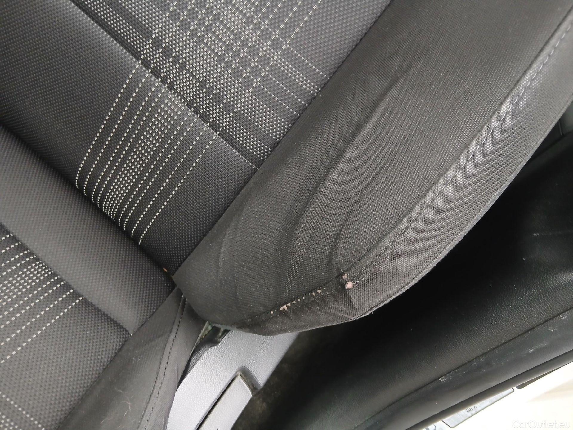  Hyundai  i20 HYUNDAI  / 2020 / 5P / berlina con portón 1.0 TGDI 74kW (100CV) 48V Essence #18