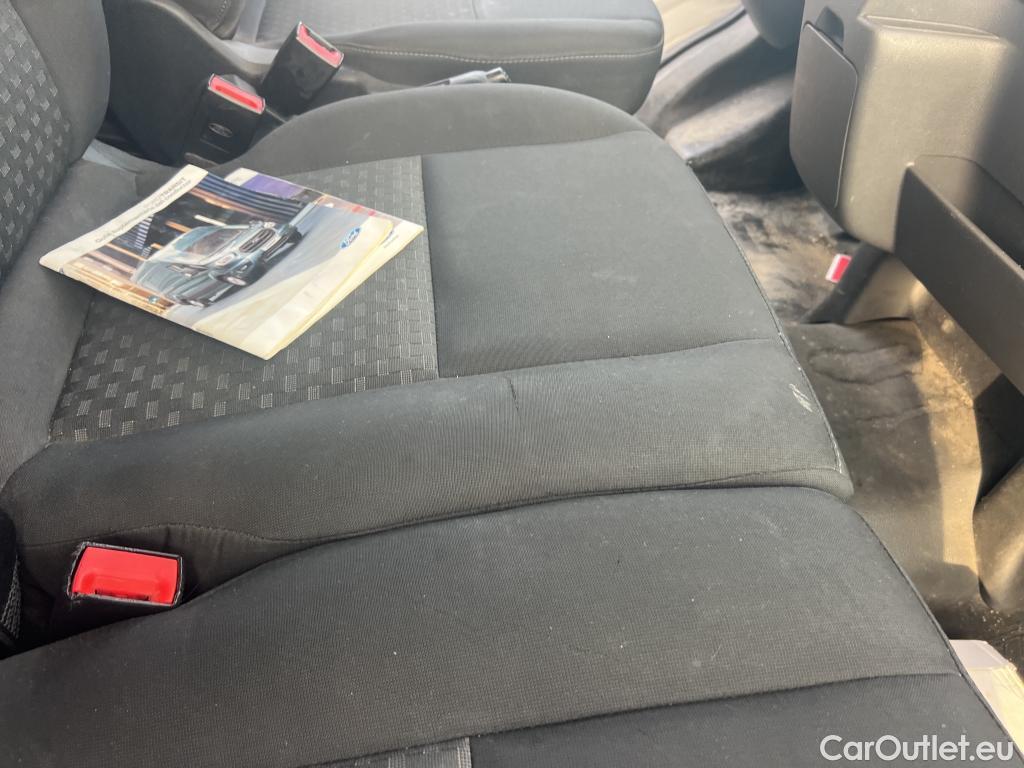  Ford  Transit FORD  / 2013 / 4P / furgón 350 96kW L2H2 Van Trend FWD #19