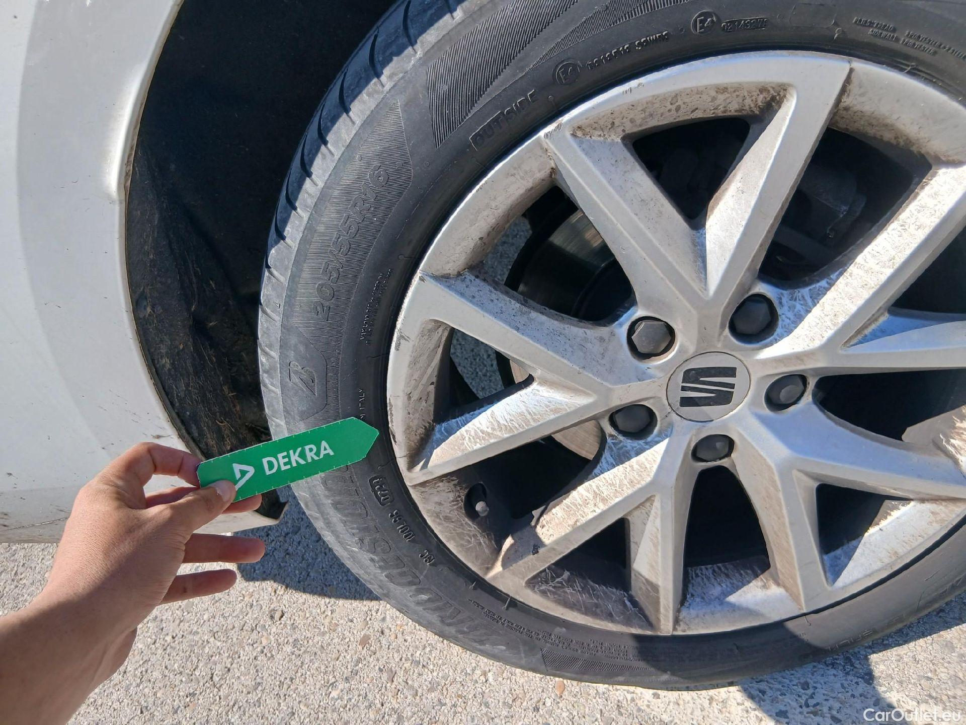  Seat  Leon SEAT Nuevo León / 2020 / 5P / familiar SP 1.0 TSI 81kW S&S Style XL(SP) #16