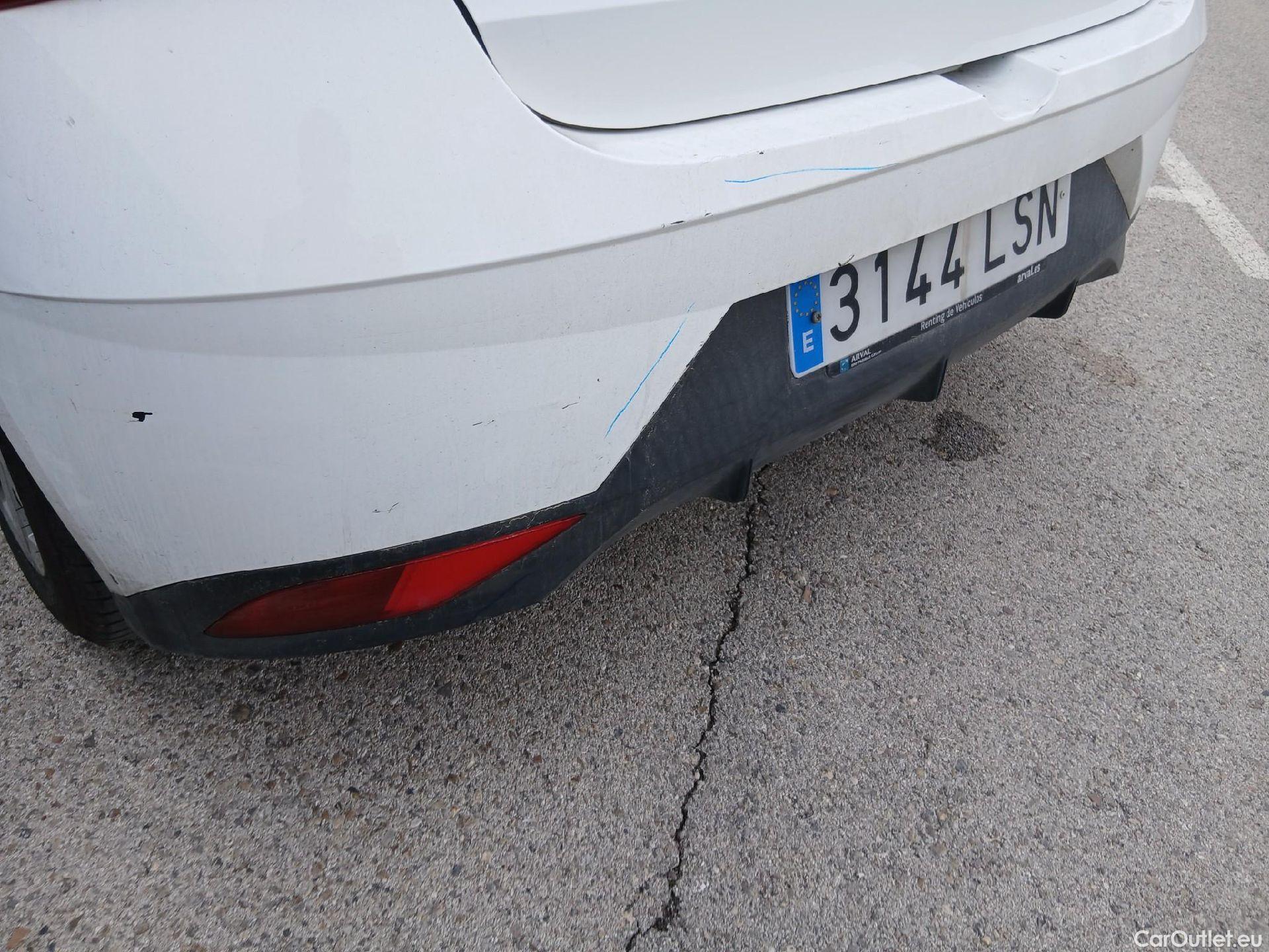  Hyundai  i20 HYUNDAI  / 2020 / 5P / berlina con portón 1.0 TGDI 74kW (100CV) 48V Essence #30