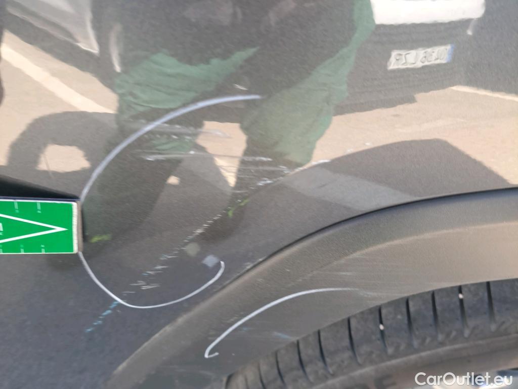  Toyota  RAV4 TOYOTA  / 2018 / 5P / todoterreno 2.5l 220H Advance #5