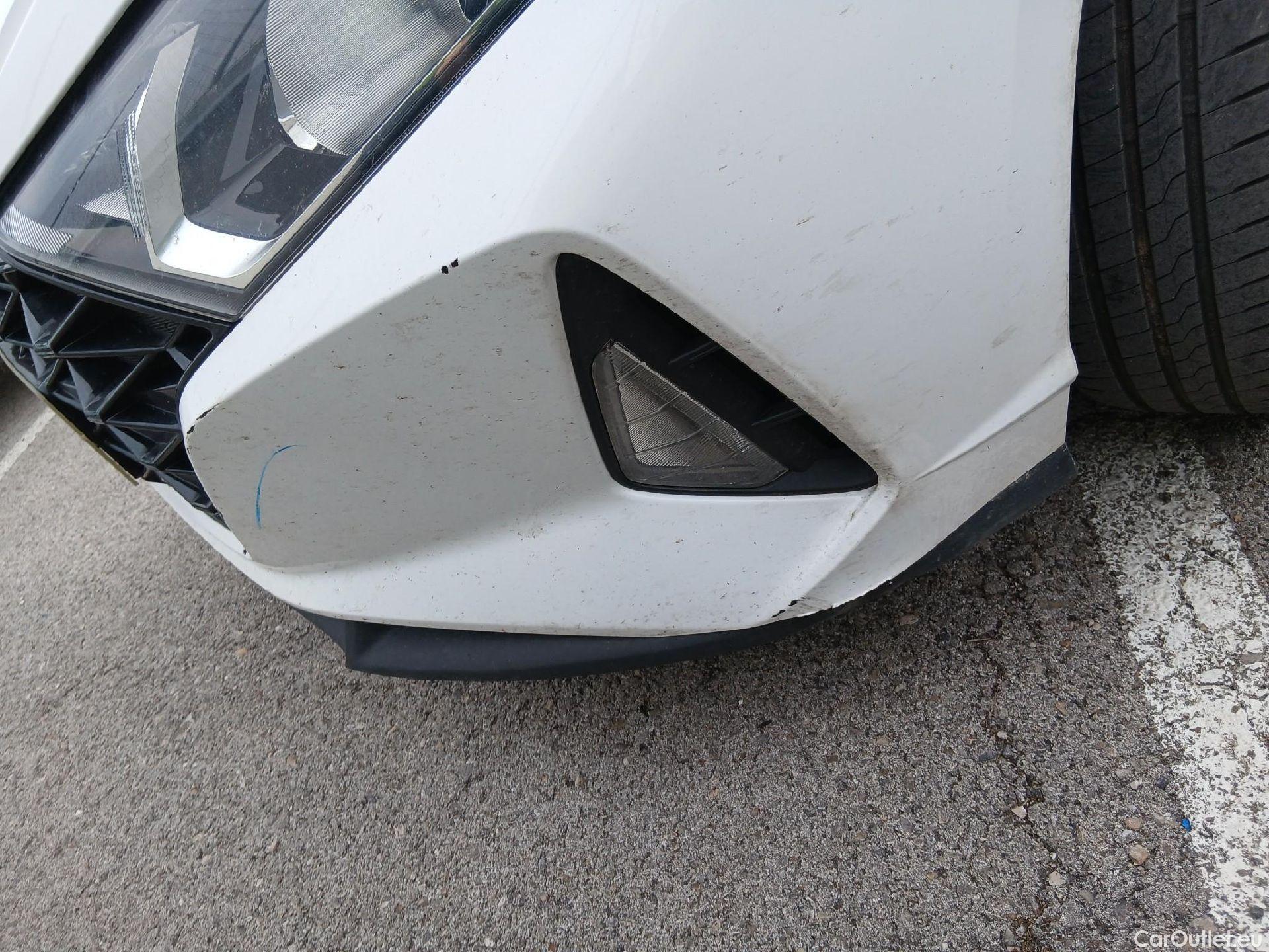  Hyundai  i20 HYUNDAI  / 2020 / 5P / berlina con portón 1.0 TGDI 74kW (100CV) 48V Essence #8