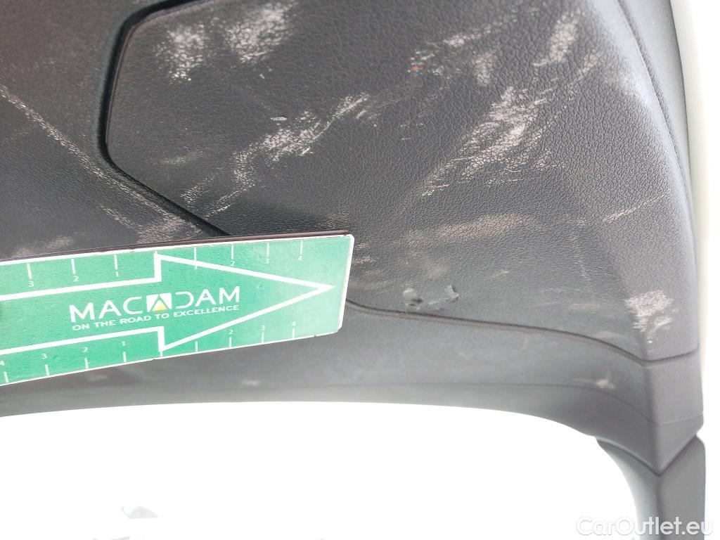  Bmw  Serie 1 BMW  / 2019 / 5P / berlina con portón 116d #17