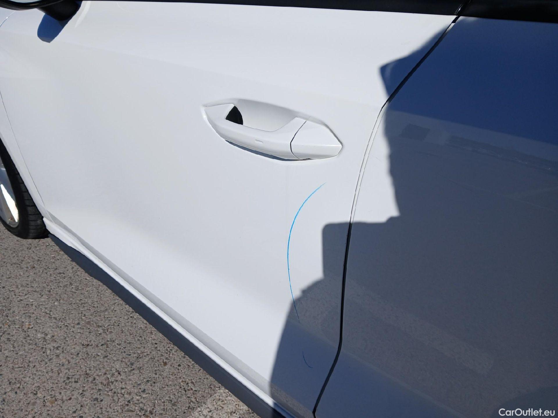  Audi  A3 AUDI  / 2020 / 5P / berlina con portón Sportback S line 30 TDI 85kW (116CV) #12