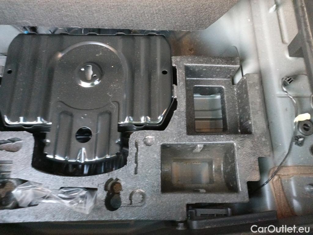  Volvo  XC 40 VOLVO XC40 / 2021 / 5P / todoterreno 2.0 B4 G AWD Plus Dark Auto #15