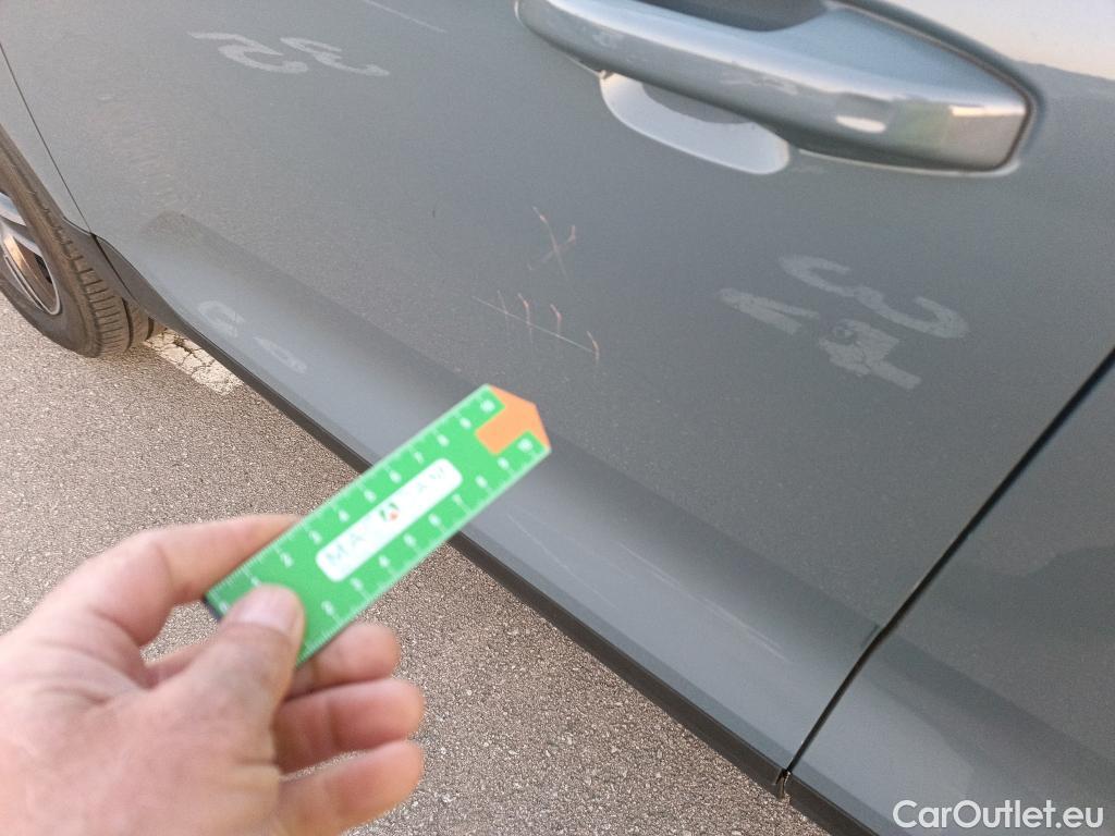  Volvo  XC 40 VOLVO XC40 / 2021 / 5P / todoterreno 2.0 B4 G AWD Plus Dark Auto #13