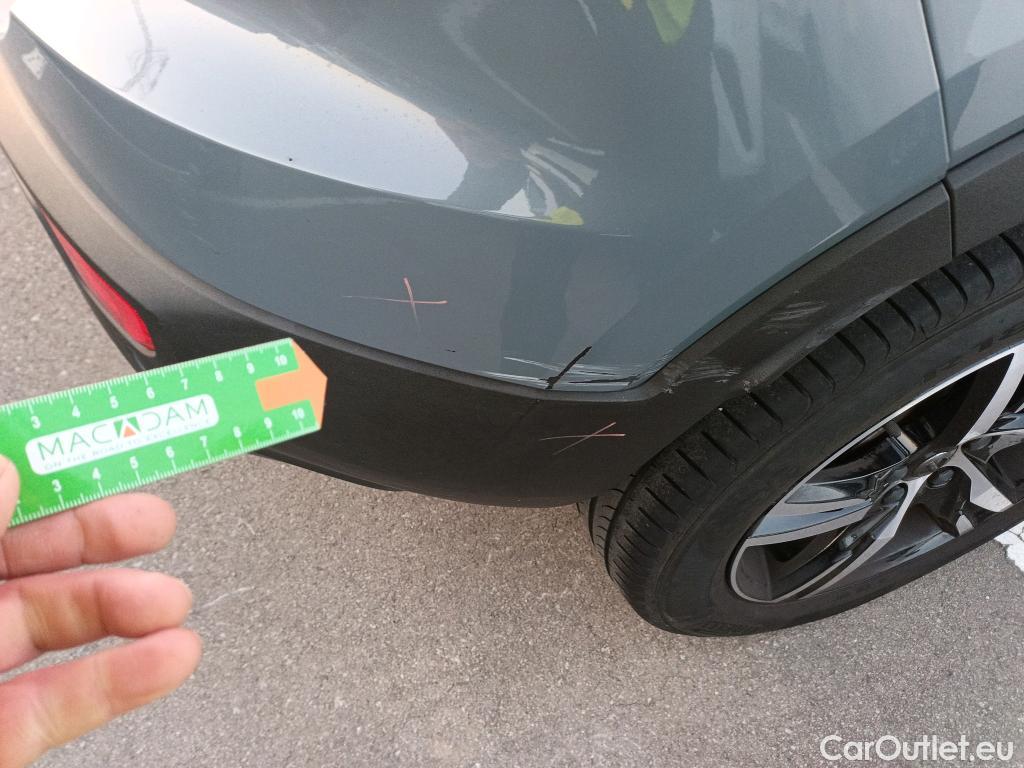  Volvo  XC 40 VOLVO XC40 / 2021 / 5P / todoterreno 2.0 B4 G AWD Plus Dark Auto #30