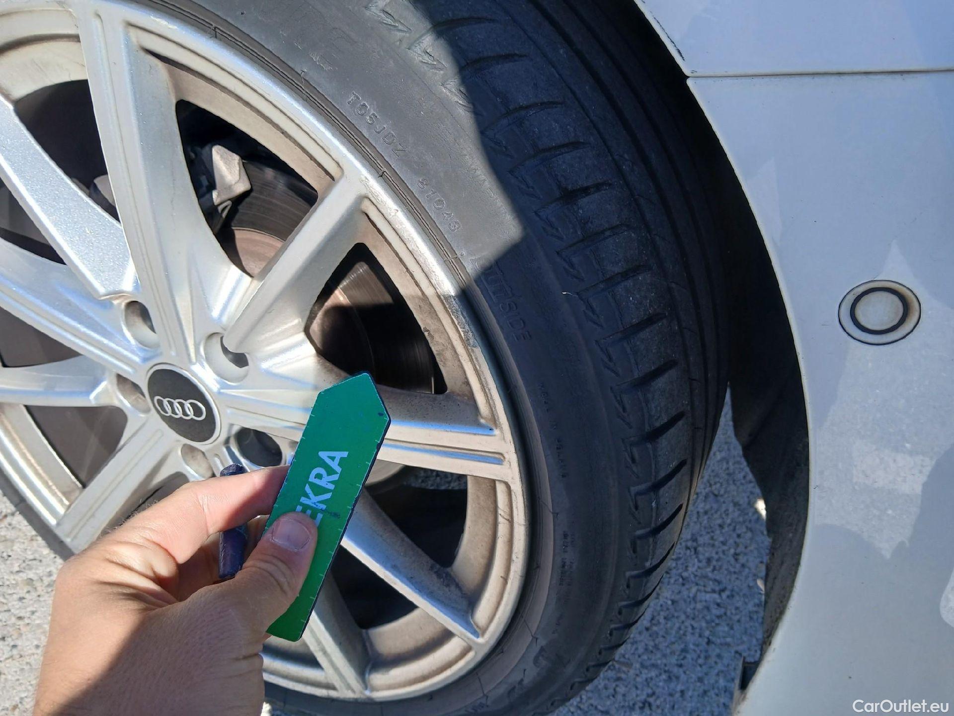  Audi  A3 AUDI  / 2020 / 5P / berlina con portón Sportback S line 30 TDI 85kW (116CV) #15