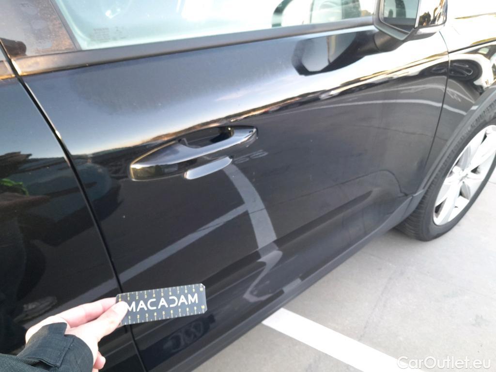  Volvo  XC 40 VOLVO XC40 / 2021 / 5P / todoterreno 2.0 B3 G Core Auto #3