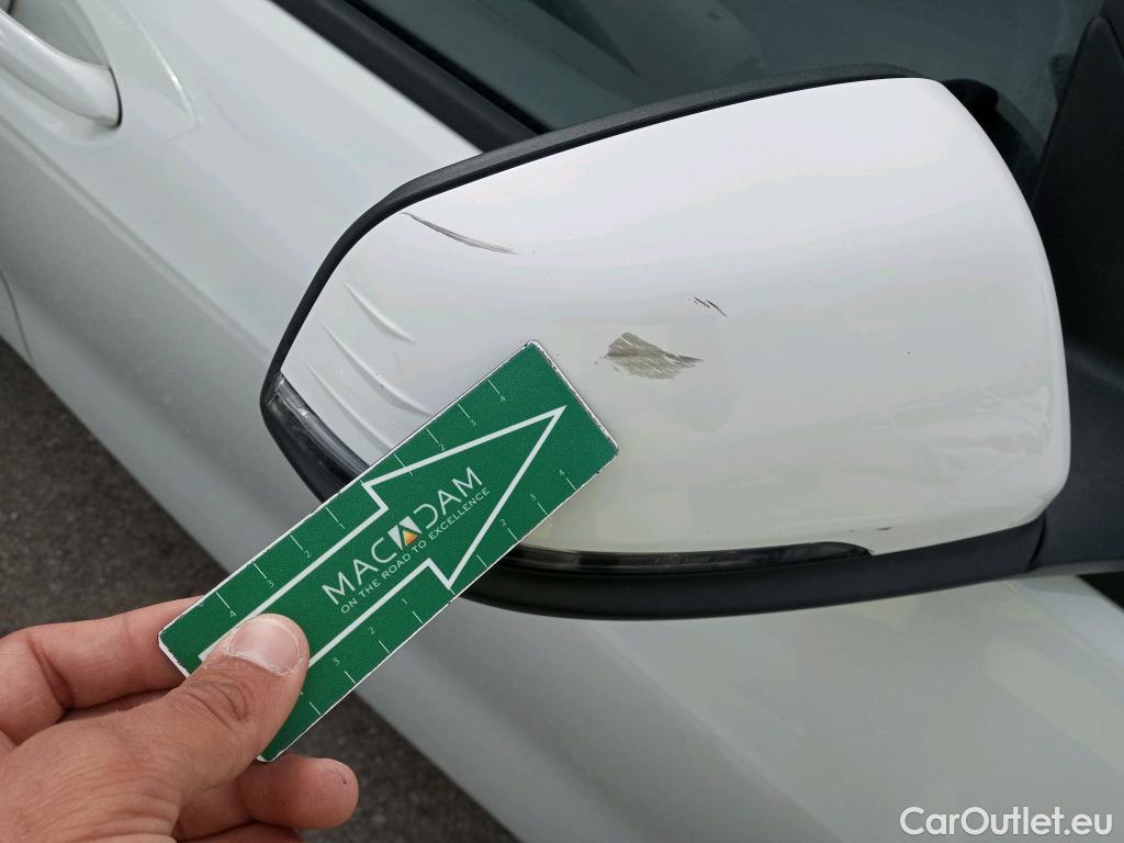  Bmw  Serie 1 BMW  / 2019 / 5P / berlina con portón 116d #27