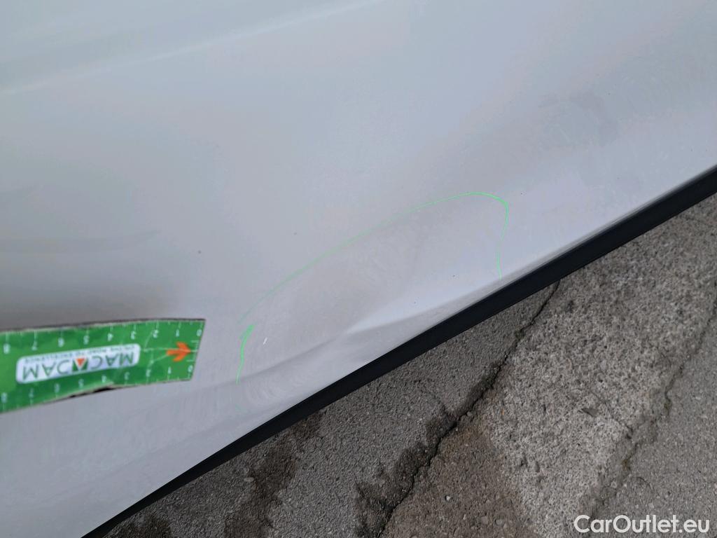  Bmw  X1 BMW  / 2019 / 5P / todoterreno sDrive18d #4