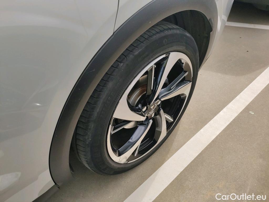  DS  DS7 DS DS 7 Crossback E-Tense / 2017 / 5P / todoterreno 1.6 E-Tense 225 GRAND CHIC Auto #9