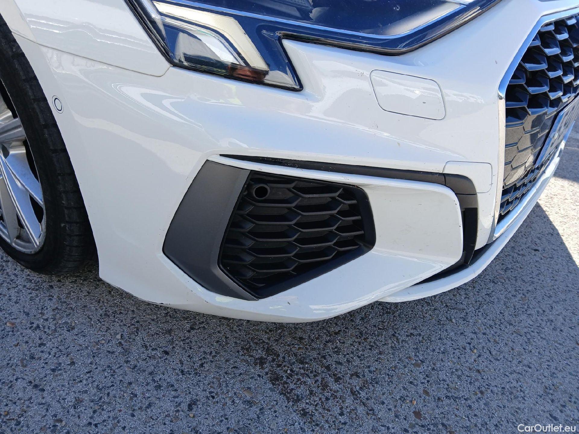  Audi  A3 AUDI  / 2020 / 5P / berlina con portón Sportback S line 30 TDI 85kW (116CV) #3