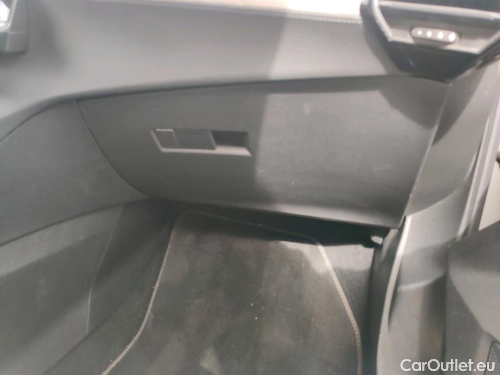  DS  DS7 DS DS 7 Crossback E-Tense / 2017 / 5P / todoterreno 1.6 E-Tense 225 GRAND CHIC Auto #19