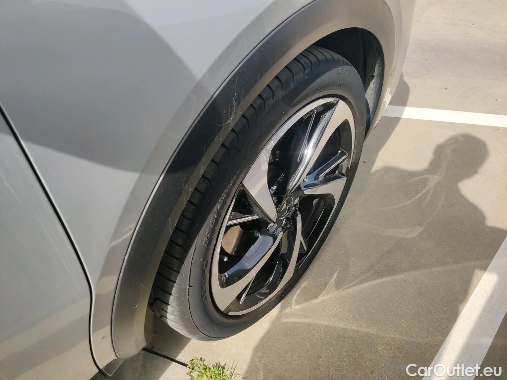  DS  DS7 DS DS 7 Crossback E-Tense / 2017 / 5P / todoterreno 1.6 E-Tense 225 GRAND CHIC Auto #13