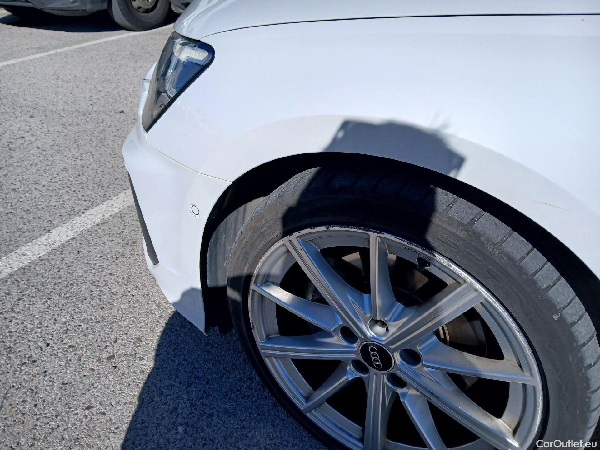  Audi  A3 AUDI  / 2020 / 5P / berlina con portón Sportback S line 30 TDI 85kW (116CV) #35