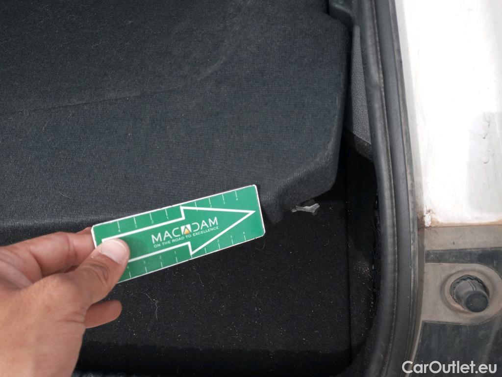  Bmw  Serie 1 BMW  / 2019 / 5P / berlina con portón 116d #3