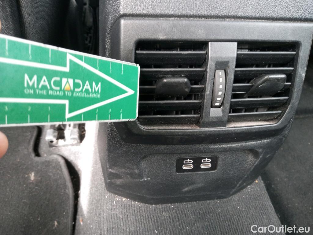  Bmw  Serie 1 BMW  / 2019 / 5P / berlina con portón 116d #6