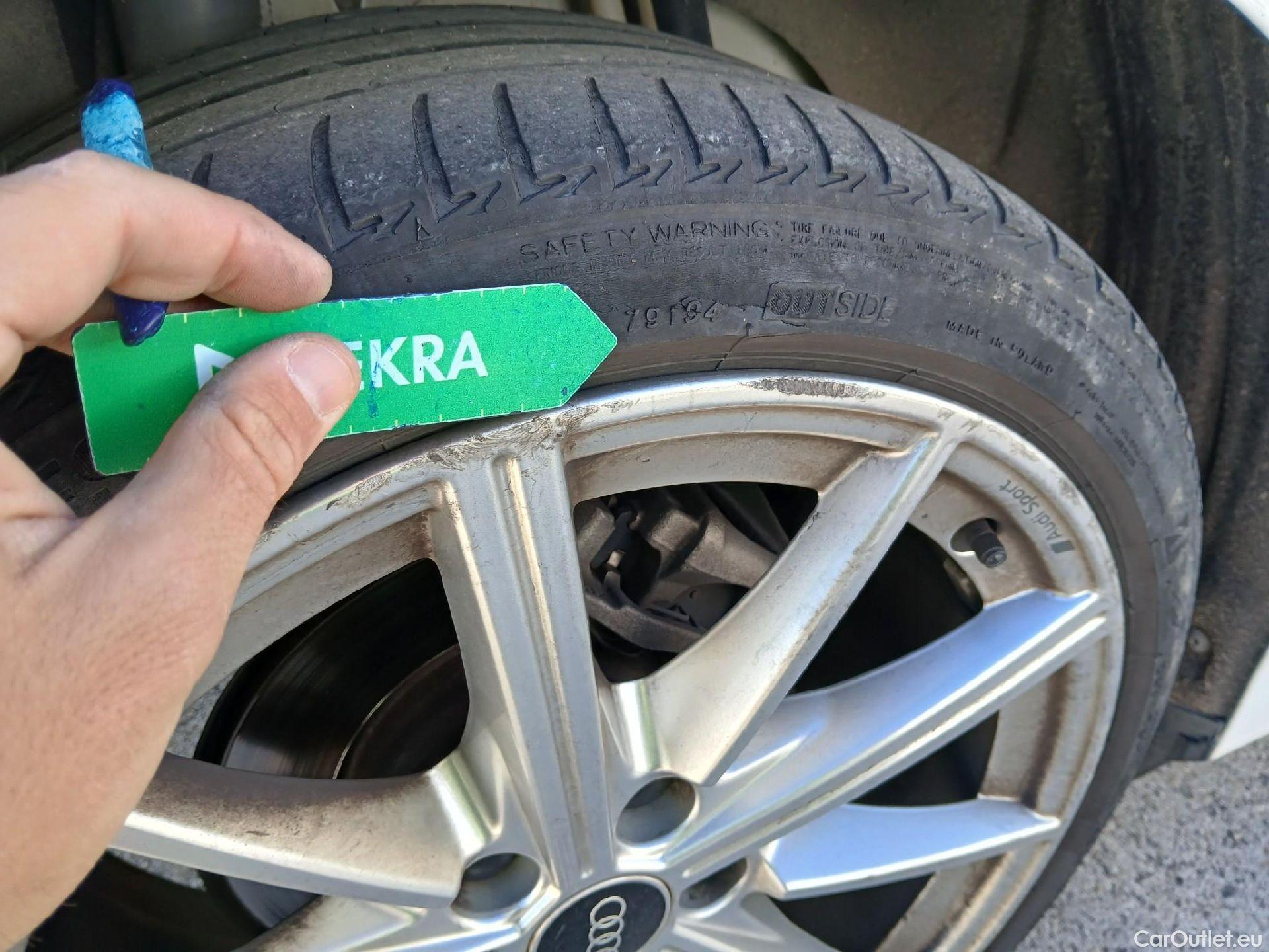  Audi  A3 AUDI  / 2020 / 5P / berlina con portón Sportback S line 30 TDI 85kW (116CV) #23