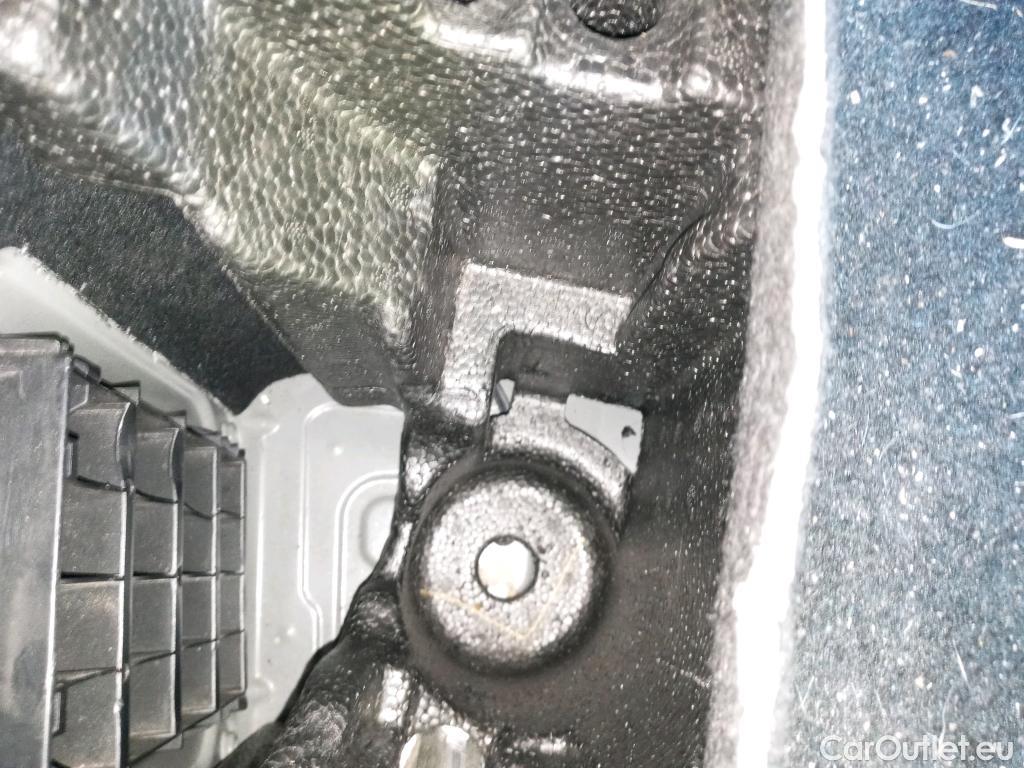  Bmw  X2 BMW   sDrive18i (CX3) #3