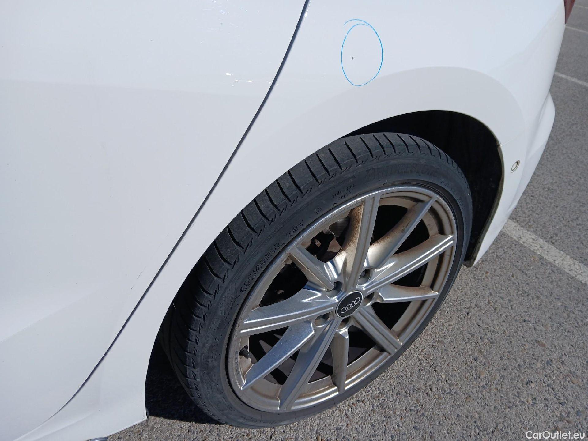  Audi  A3 AUDI  / 2020 / 5P / berlina con portón Sportback S line 30 TDI 85kW (116CV) #37