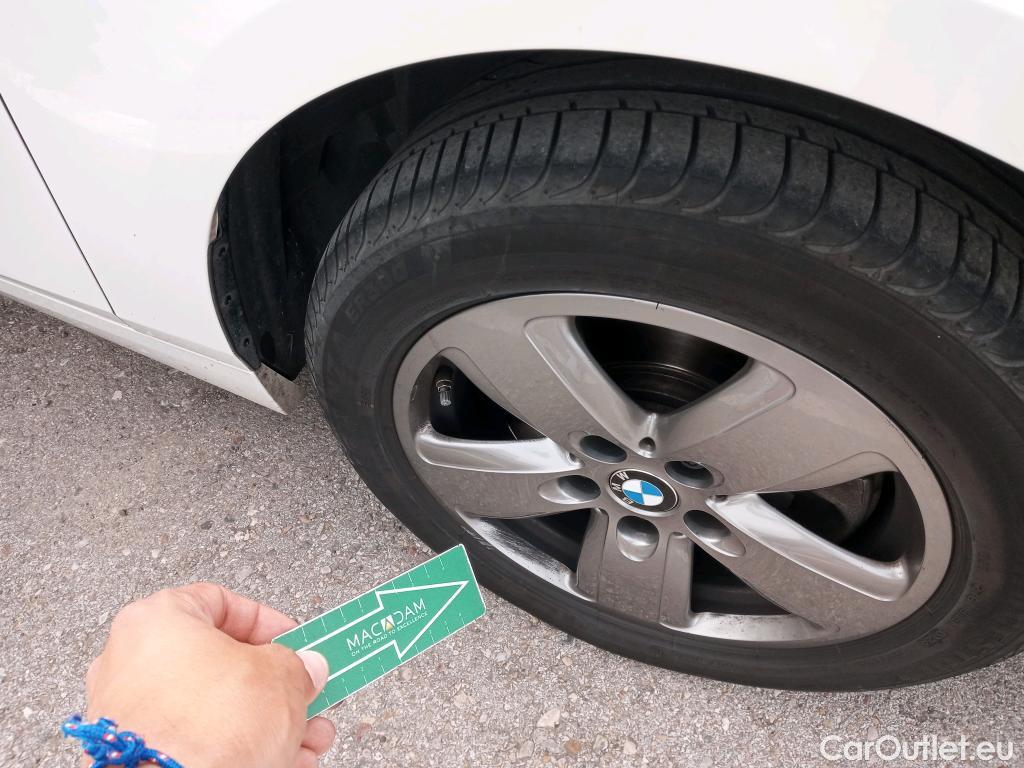  Bmw  Serie 1 BMW  / 2019 / 5P / berlina con portón 116d #12