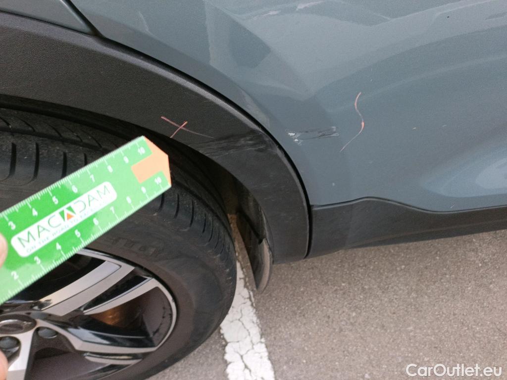  Volvo  XC 40 VOLVO XC40 / 2021 / 5P / todoterreno 2.0 B4 G AWD Plus Dark Auto #32