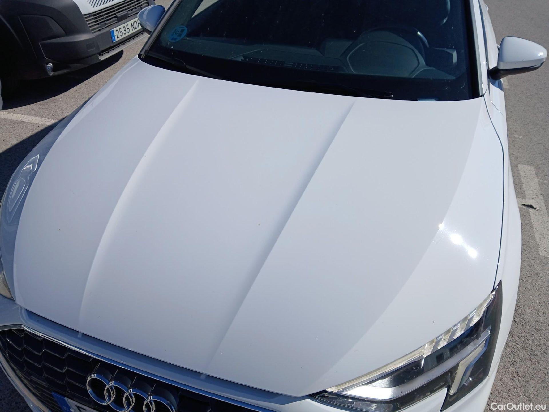  Audi  A3 AUDI  / 2020 / 5P / berlina con portón Sportback S line 30 TDI 85kW (116CV) #4