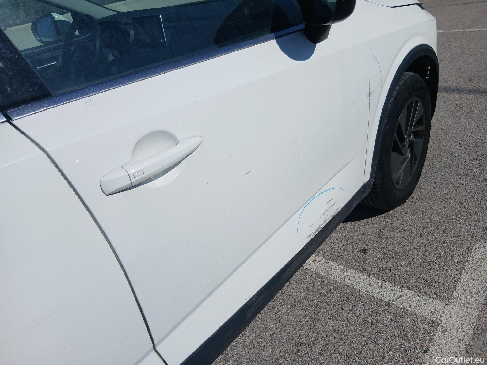  Nissan  Qashqai NISSAN  / 2021 / 5P / todoterreno DIG-T 103kW (140CV) mHEV 4x2 Acenta #41