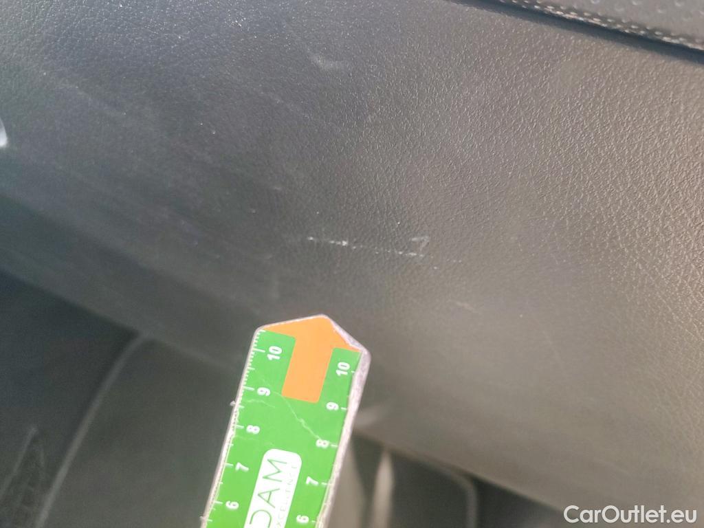  Mercedes  A-Klasse MERCEDES-BENZ Clase A / 2018 / 5P / berlina con portón A 180 d (AC) #6