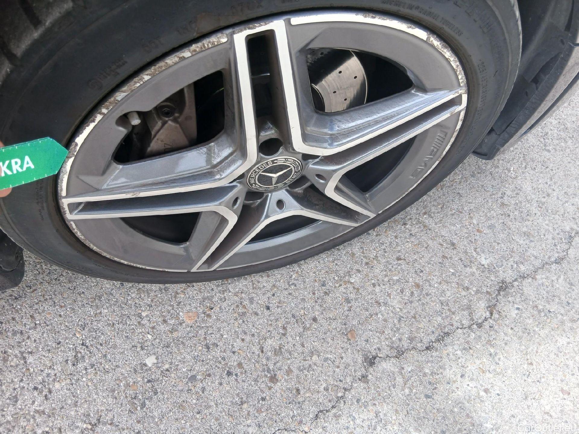  Mercedes  C-Klasse MERCEDES-BENZ Clase C / 2018 / 4P / sedán C 220 d #29