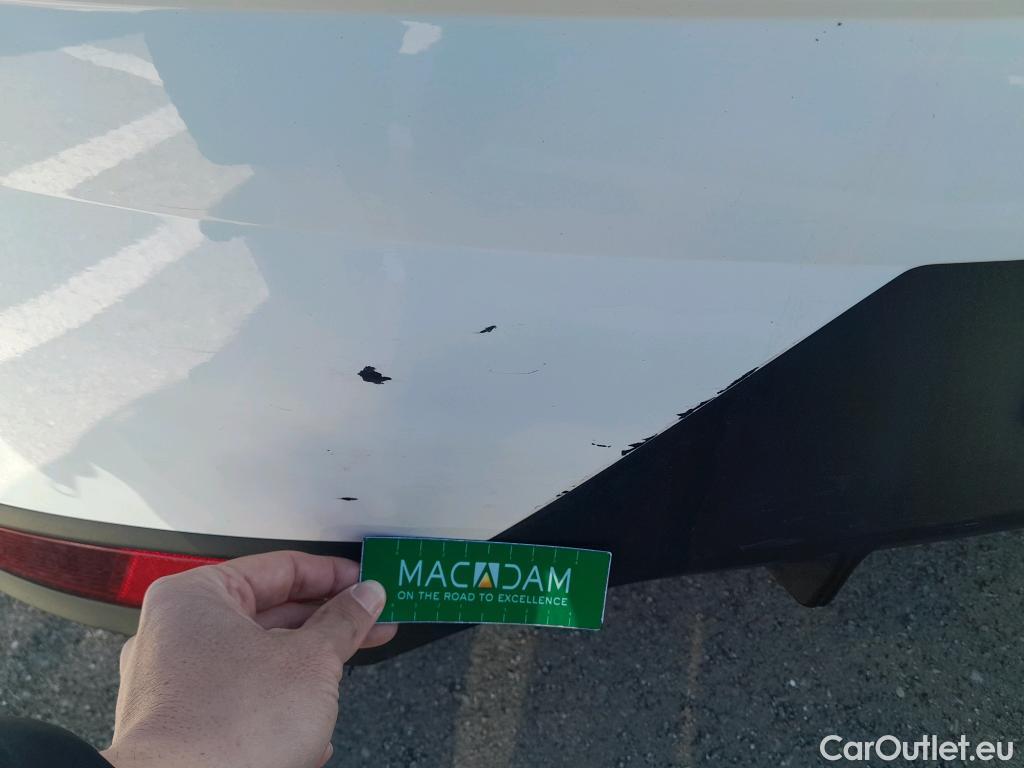  Hyundai  i20 HYUNDAI  / 2020 / 5P / berlina con portón 1.0 TGDI 74kW (100CV) 48V Essence #27