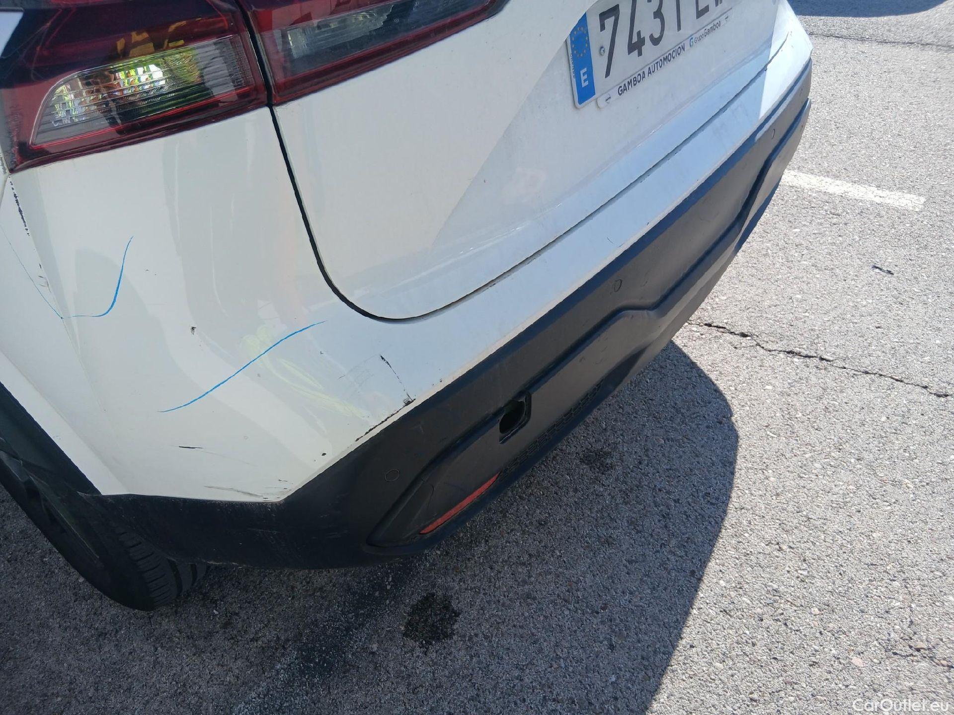  Nissan  Qashqai NISSAN  / 2021 / 5P / todoterreno DIG-T 103kW (140CV) mHEV 4x2 Acenta #27