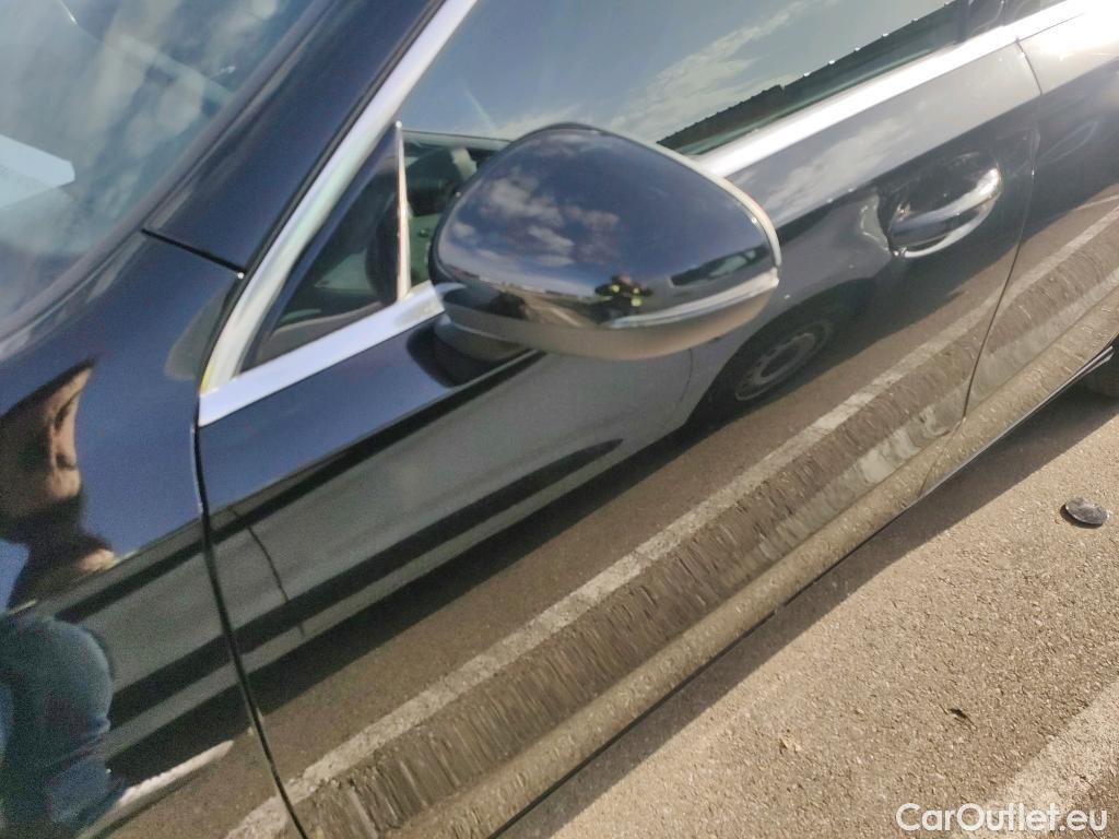  Mercedes  A-Klasse MERCEDES-BENZ Clase A / 2018 / 5P / berlina con portón A 180 d (AC) #10